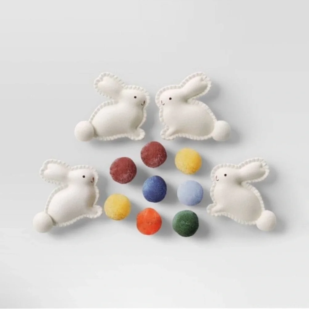 Threshold Bunny Decorative Filler- Bunnies & Poms, New!